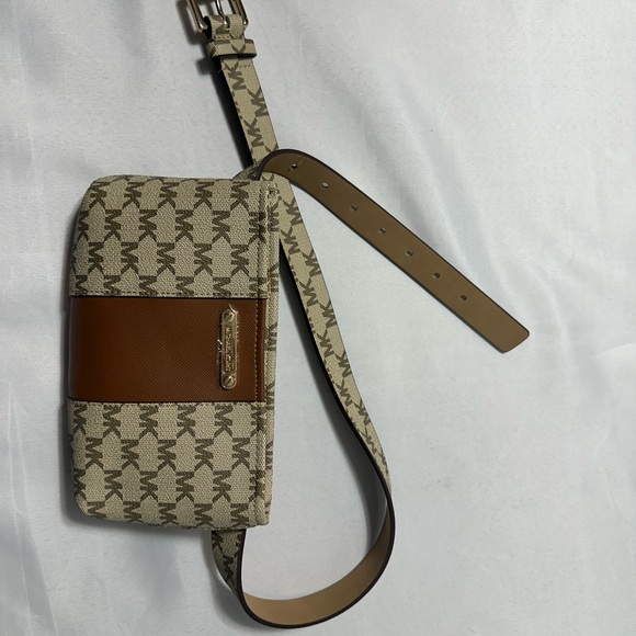 Michael Kors Handbags - Michael Kors Tan and Brown Logo Crossbody